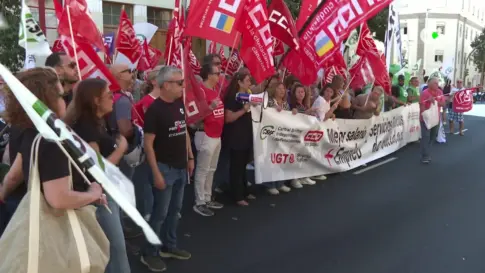 Los sindicatos harán huelga en diciembre si no hay mejoras para el empleo público