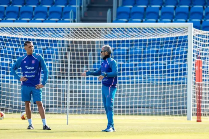 Álvaro Cervera: "Tenemos que acertar en las dos áreas"