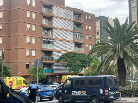 Un hombre se atrinchera con un cuchillo en Santa Cruz de Tenerife