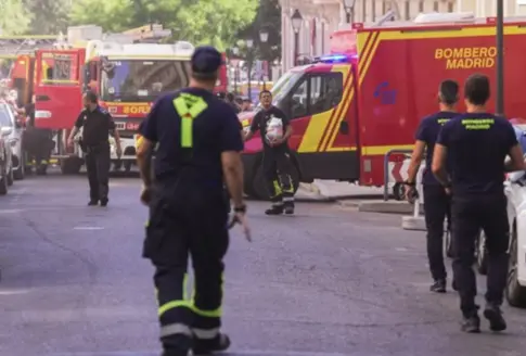 Se derrumba un edificio en obras en el barrio de Ópera en Madrid