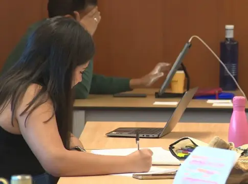 Cerca del 60% de los jóvenes han sufrido trastornos mentales