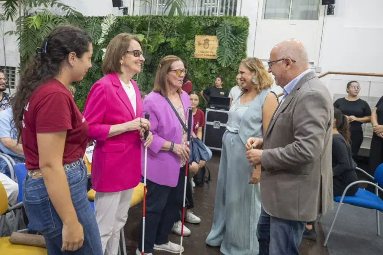 Las personas sordociegas piden mayor atención de las instituciones