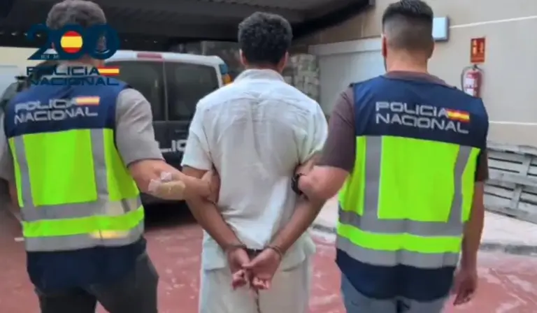 Desarticulan una organización criminal dedicada al tráfico de migrantes por la ruta atlántica en Fuerteventura