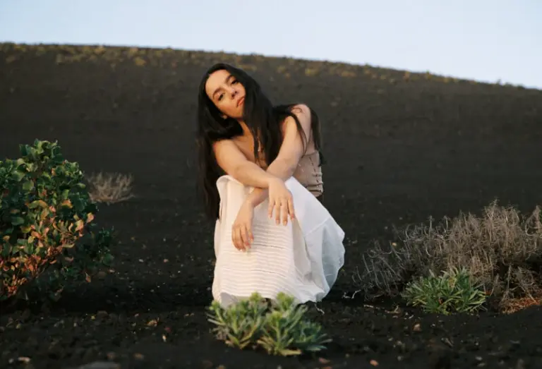 Valeria Castro anuncia una pausa para cuidar su salud física y mental