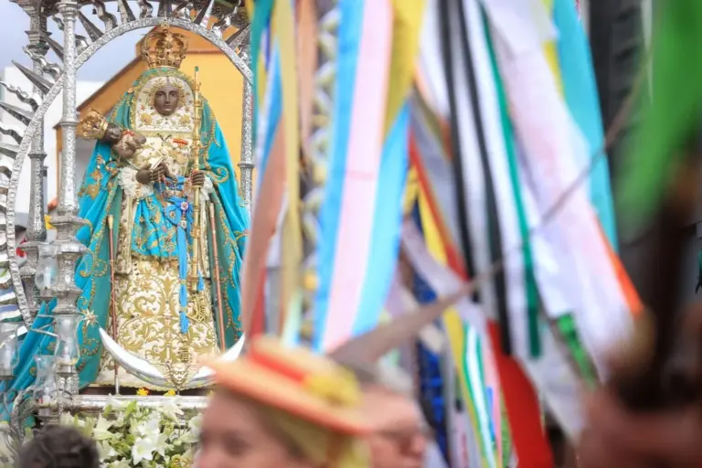 La Virgen de Candelaria descansa de nuevo en su Basílica