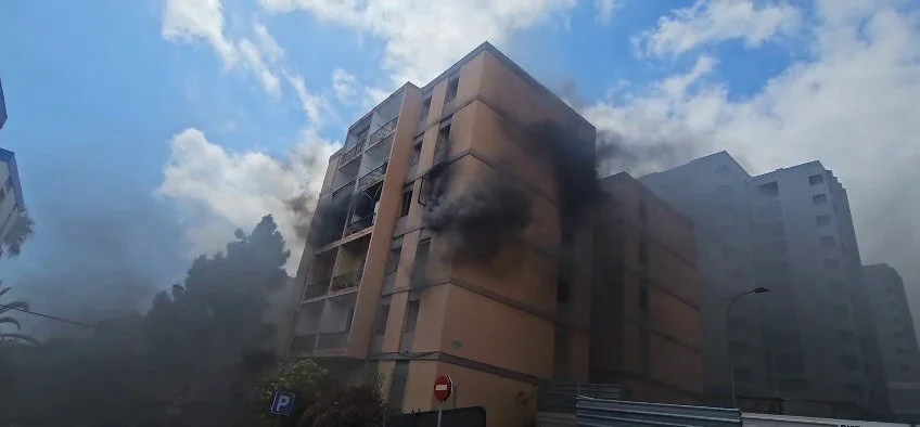 Incendio en un edificio abandonado en Las Chumberas, La Laguna. RTVC