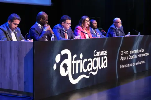Fuerteventura inaugura Africagua Canarias 2025, un foro en torno a las energías renovables