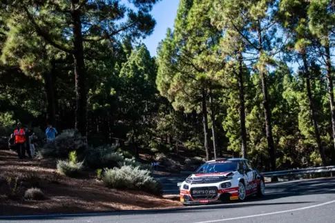 Ya han llegado los equipos al Faro de Maspalomas