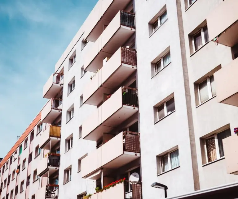 Canarias adjudica la rehabilitación energética de 66 viviendas públicas en La Orotava