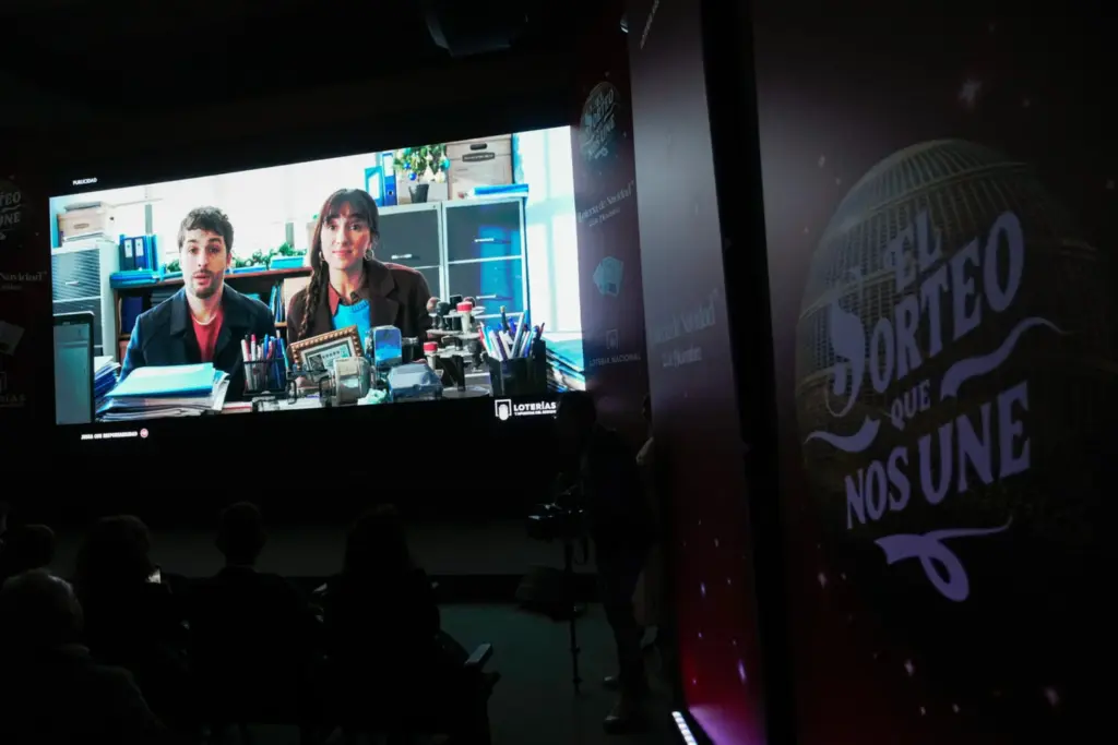 Presentación de la tradicional campaña publicitaria del Sorteo Extraordinario de Lotería de 2025. EFE/ Borja Sánchez-trillo