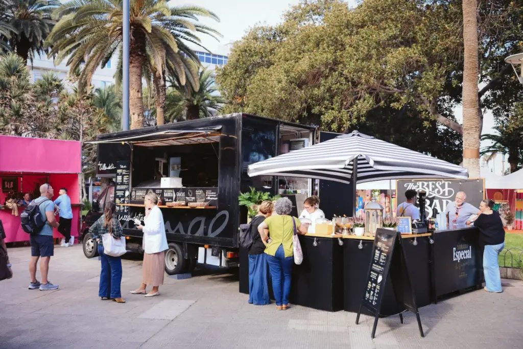 Fashion and Friends 2025