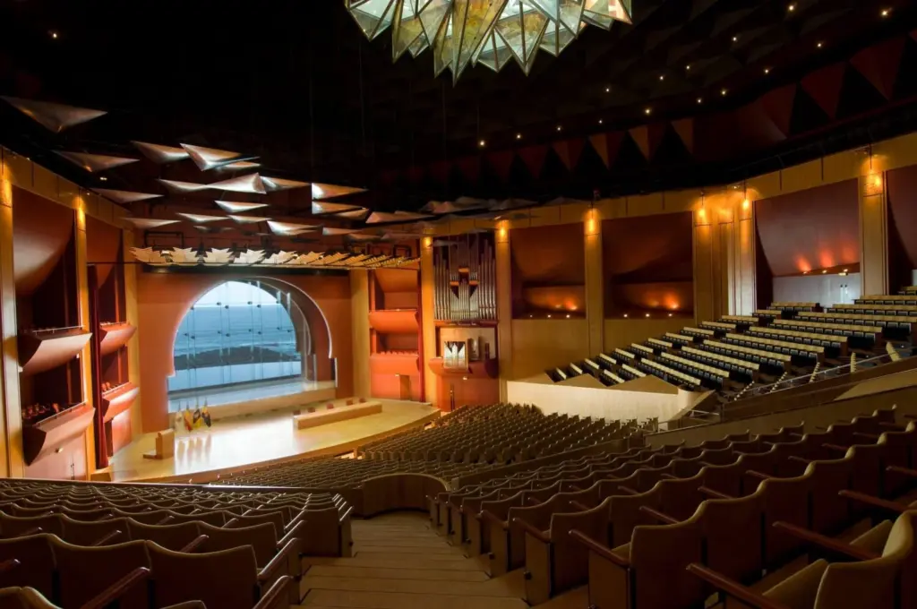 Las localidades pueden adquirirse a través de la página auditorioalfredokraus.es, así como en la taquilla del Auditorio Alfredo Kraus