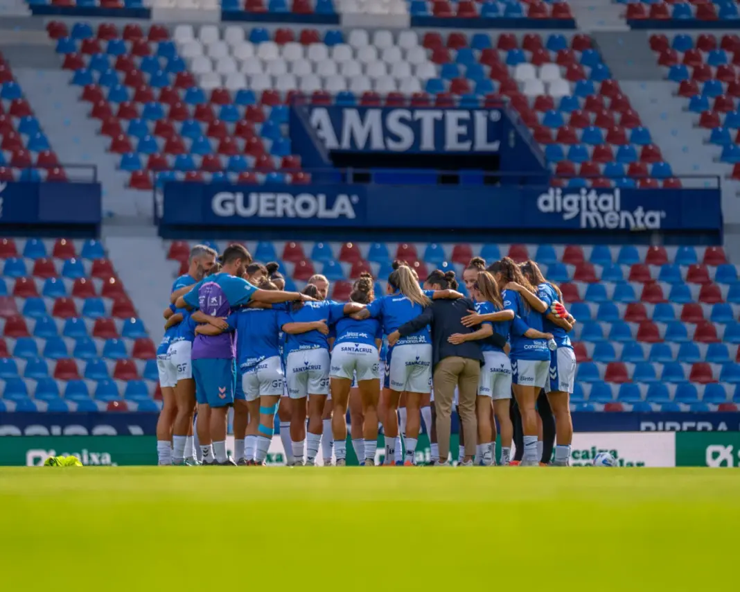 El Costa Adeje Tenerife mira de tú a tú a los grandes de Liga F