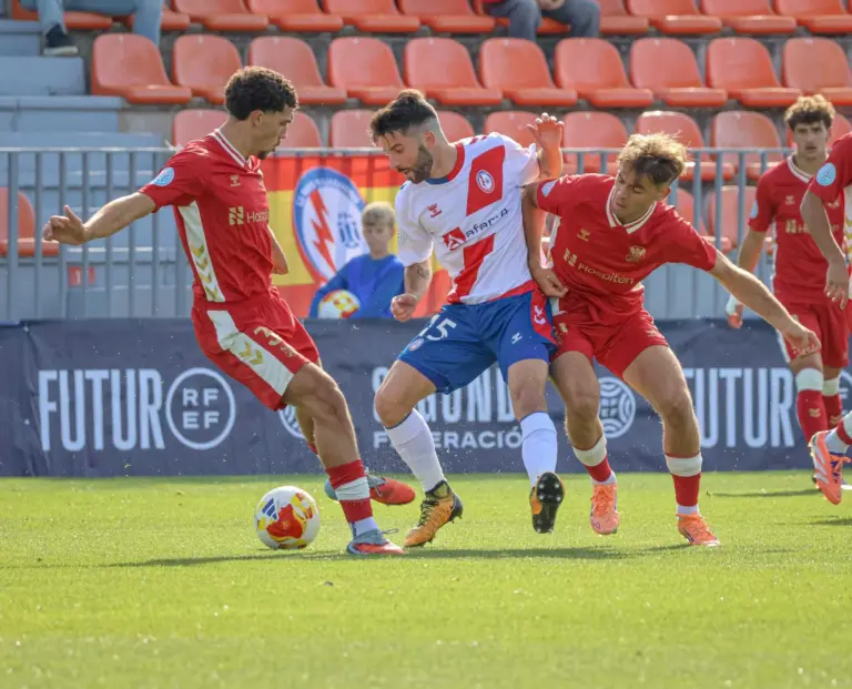 2-1 | El Tenerife B cede ante el Rayo Majadahonda tras adelantarse