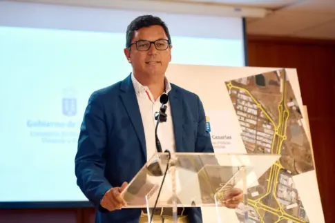 Canarias defiende su trabajo en la modernización de marinas deportivas