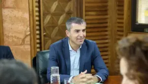 A la movilización del PP se han sumado también el exportavoz parlamentario de Vox y fundador del 'think tank' Atenea