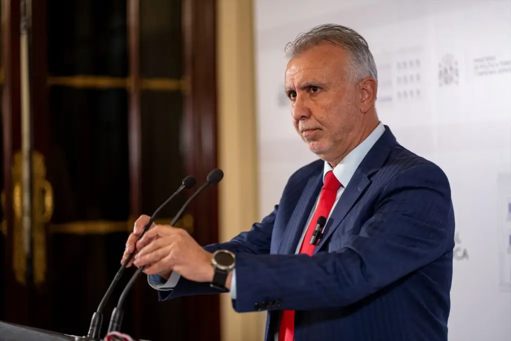 Un momento de la comparecencia del ministro Ángel Víctor Torres.