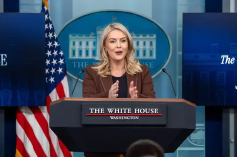 La Casa Blanca dice que «ha hablado por igual» con Rusia y Ucrania sobre el plan de paz