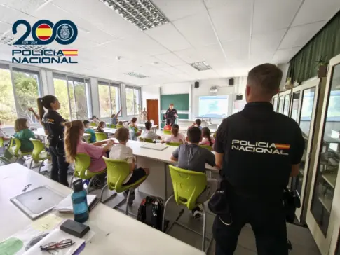 La Policía Nacional impulsa la educación digital segura en centros educativos de Las Palmas