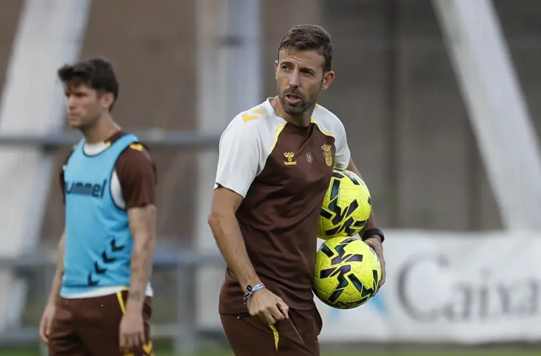 Luis García pide tener el control ante un Albacete "peligroso" fuera de casa