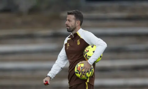 Luis García prevé un partido «intenso» en Castellón