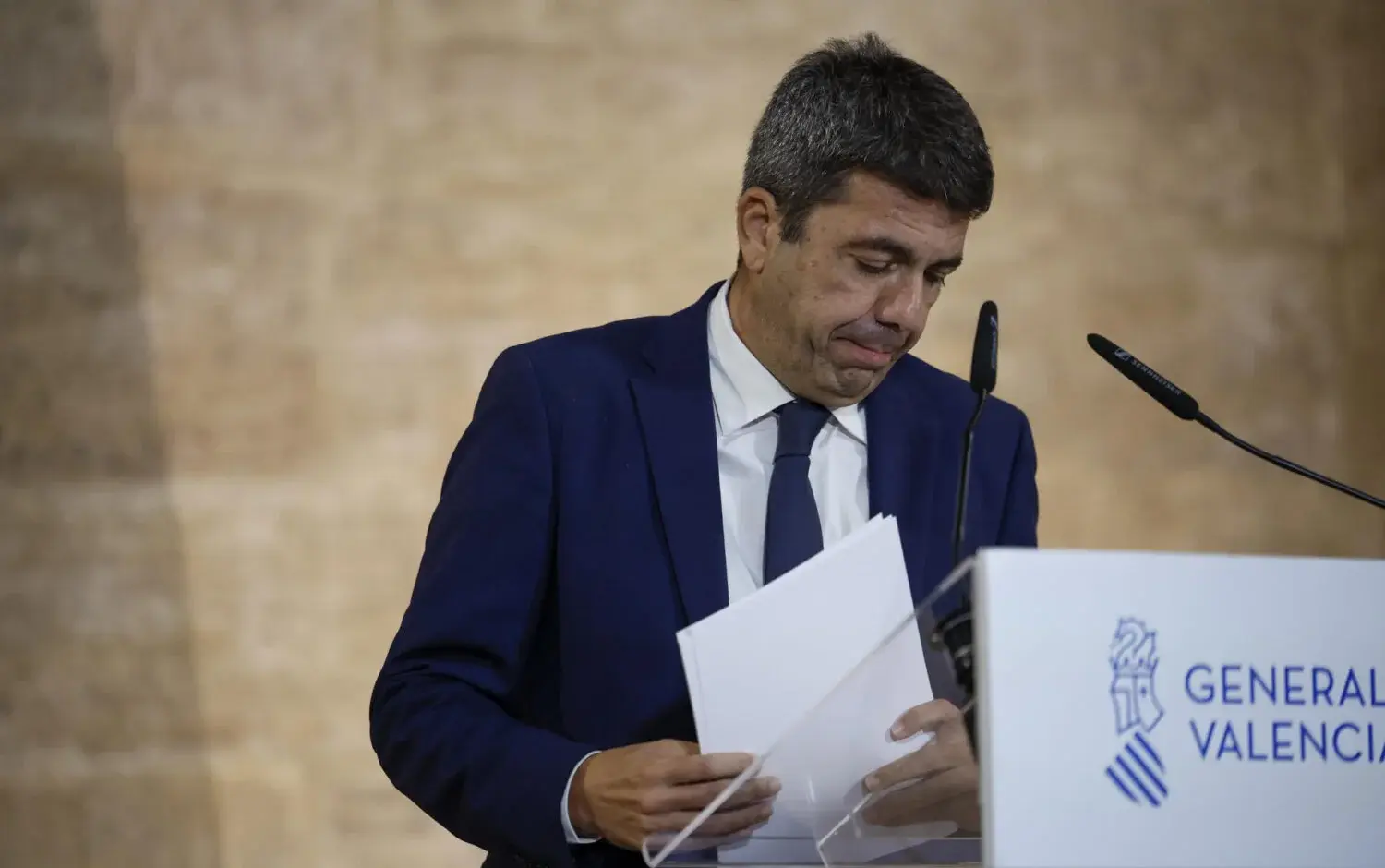 Mazón dimite como president de la Generalitat