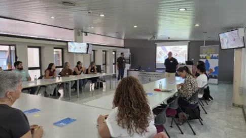 El Hospital Doctor Negrín acoge una jornada sobre la comunicación de malas noticias