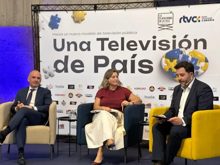 La Plataforma de la Tele y RTVC dialogan sobre el futuro de la televisión pública