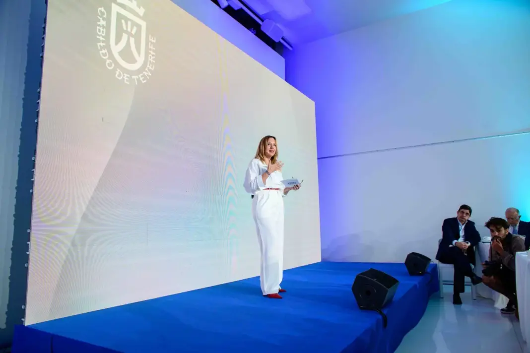 Rosa Dávila destaca el liderazgo económico de Tenerife en el Archipiélago