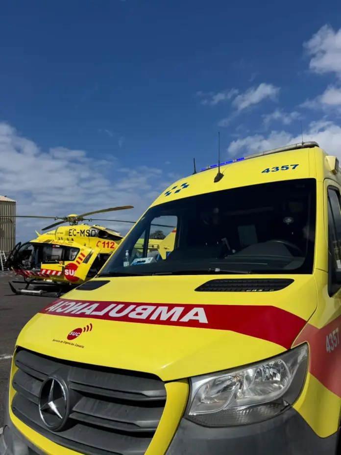 Un fallecido y dos heridas graves en un choque entre una guagua y un coche en Tenerife