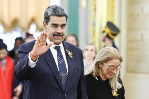Maduro llama a una «vigila permanente» para defender Venezuela frente a EEUU