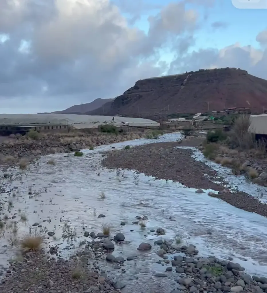 La Aldea de San Nicolás está siendo una de las localidades en la que más agua están recogiendo