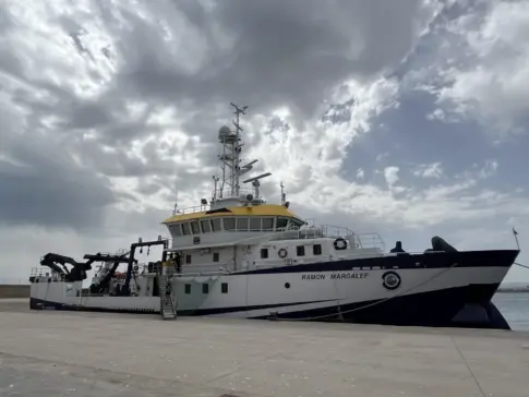 El buque Ramón Margalef constata que el volcán Tagoro sigue emitiendo nutrientes