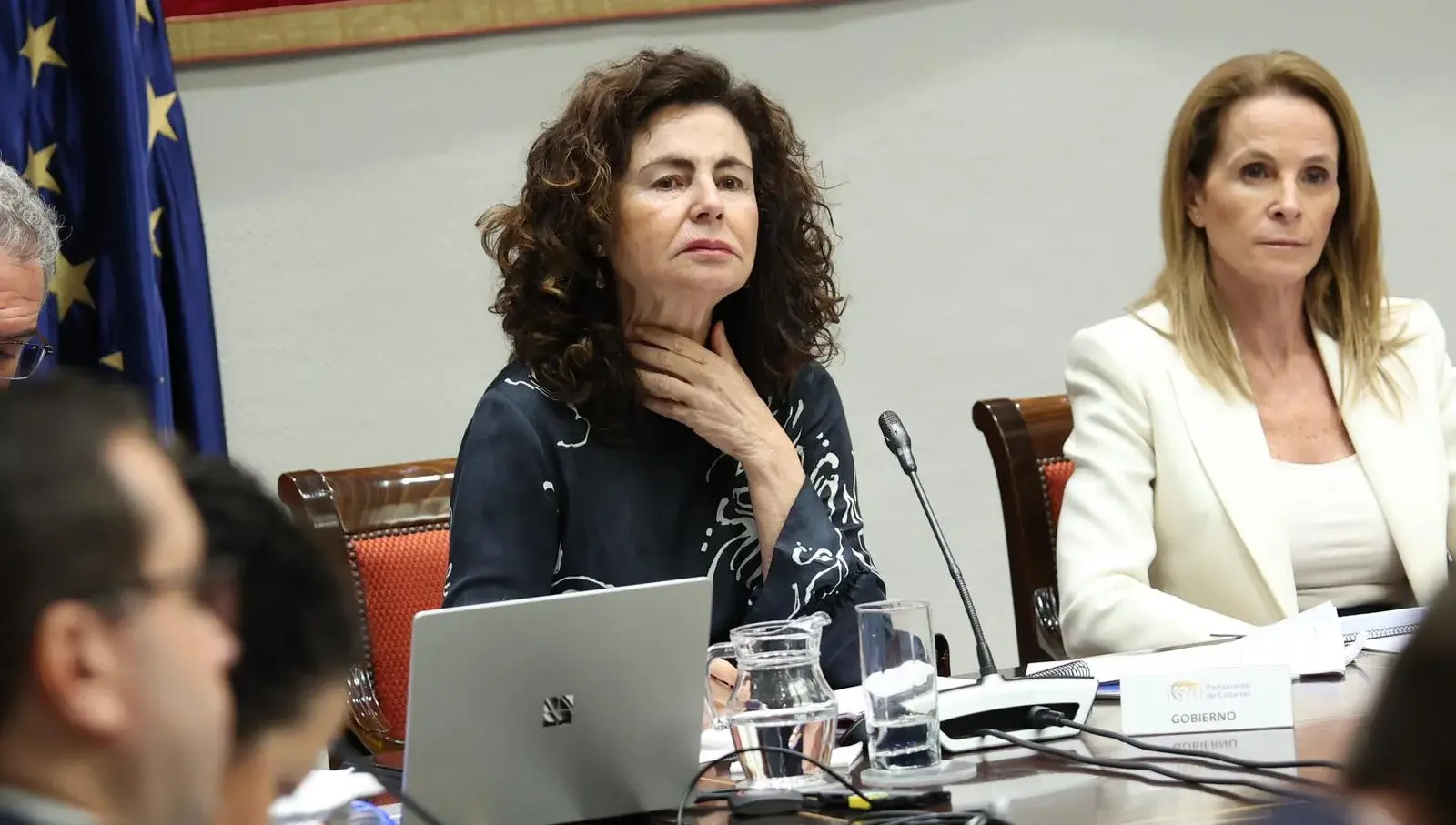 Hacienda presenta las cuentas de 2026 a los grupos parlamentarios