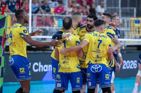 3-0 | El Guaguas se impone ante el Olympiakos y accede a la última ronda previa de Liga de Campeones