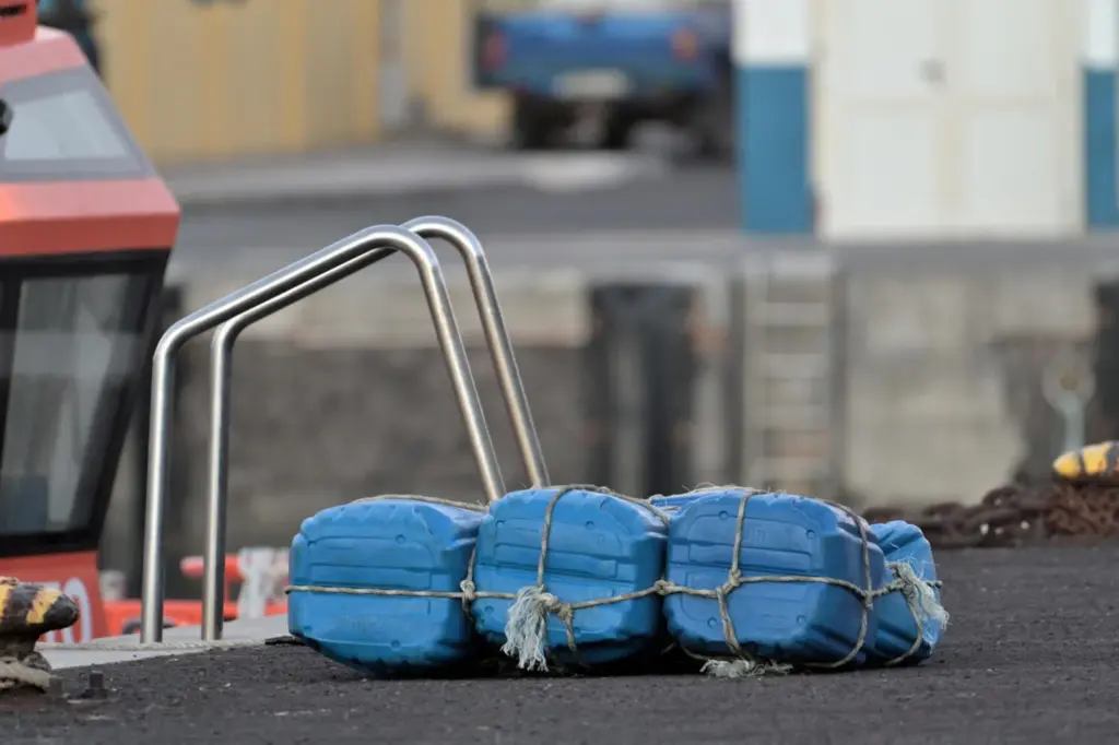 Llegan dos cayucos a El Hierro con 242 personas a bordo