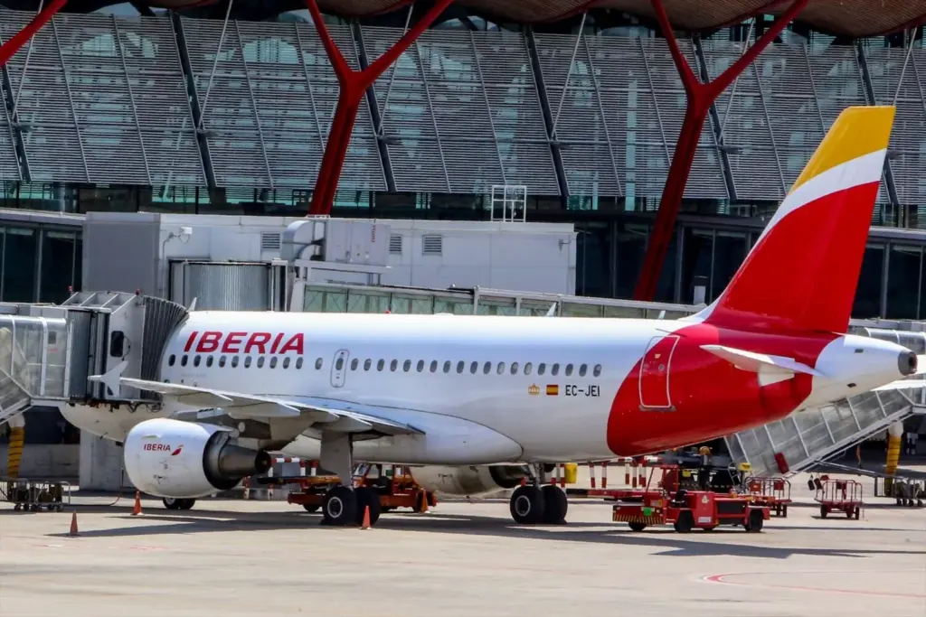 Iberia denuncia un ciberataque que compromete los datos de sus clientes