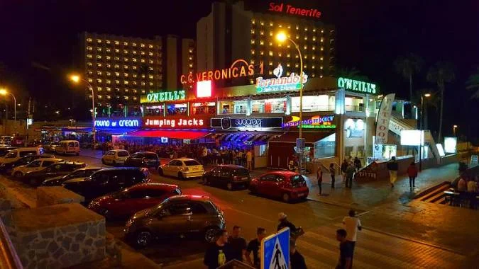 Zona de ocio nocturno de Playa de Las Américas / Archivo