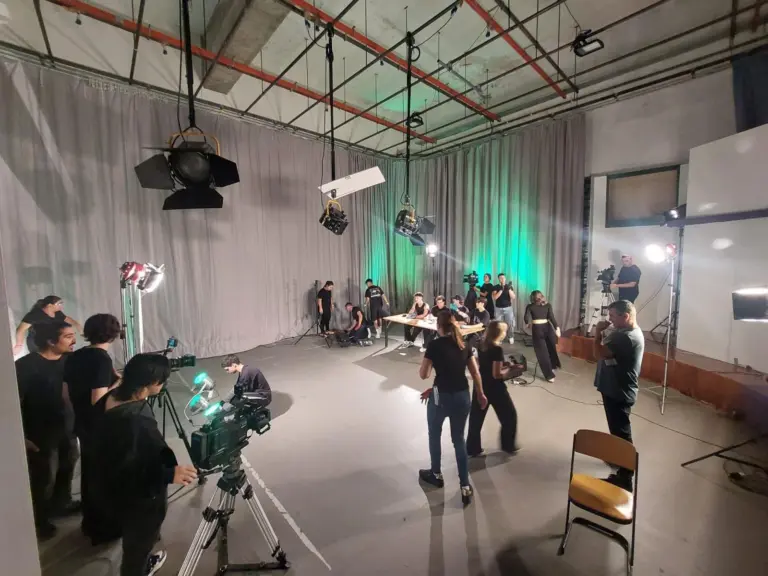 Más de 150 estudiantes se vuelcan con las V Jornadas de Periodismo