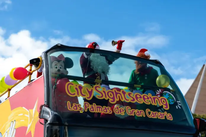 Las guaguas turísticas de Las Palmas de Gran Canaria destinarán todo el dinero que recauden hasta el 7 de enero a proyectos solidarios