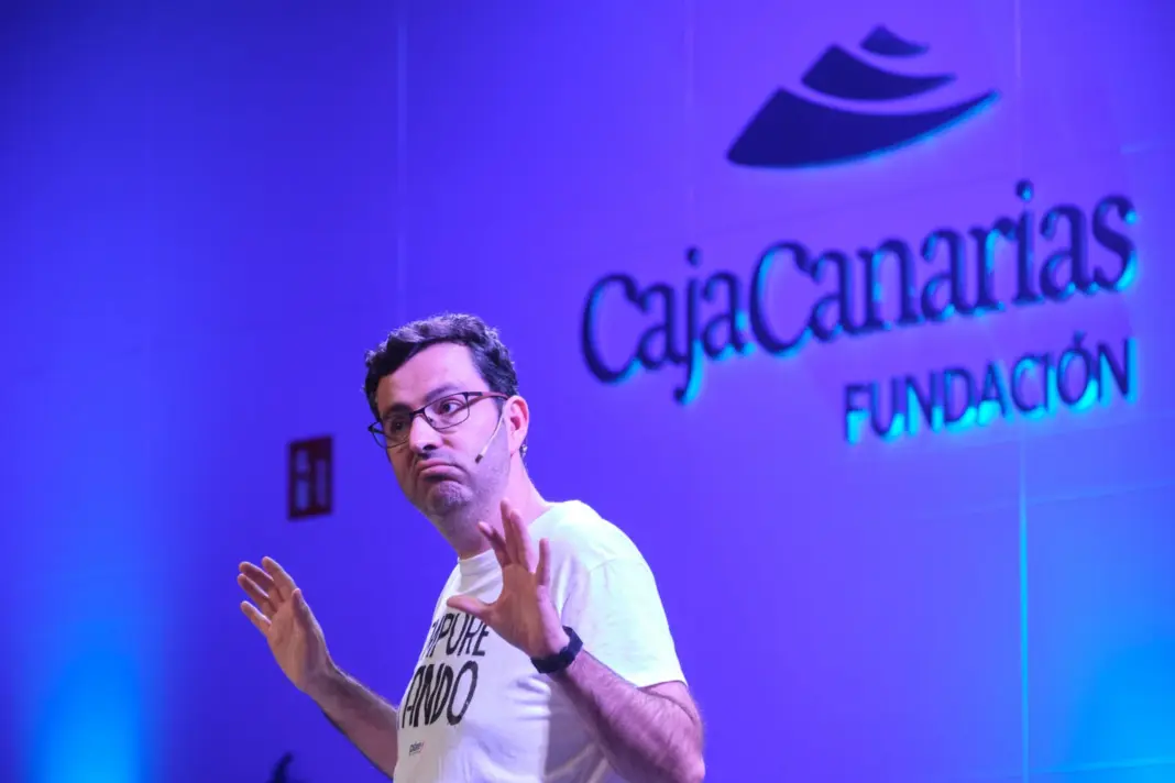 Darío López en el Espacio Cultural CajaCanarias