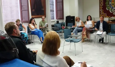 El Ayuntamiento de Santa Cruz asegura que mantiene abiertos los cauces de negociación con el sector del taxi