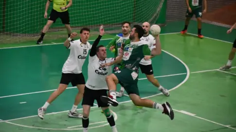 El Ingenio cede en los minutos finales ante un efectivo Calvo Xiria