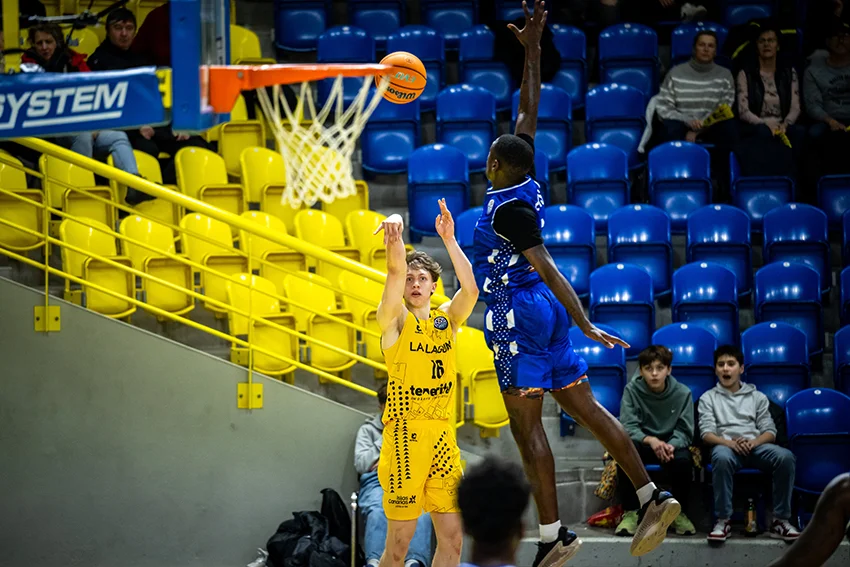 94-86| La Laguna Tenerife pasa al top-16 de la BCL a pesar de la derrota