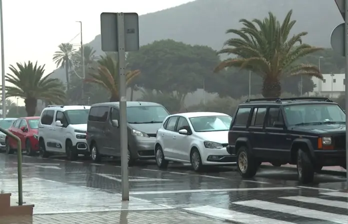 La Gomera dispara el uso del transporte público mientras la DGT insiste en reducir los coches en las ciudades