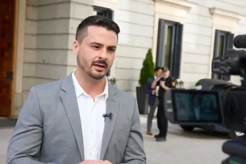 CC reclama a Sánchez la misma voluntad con el Decreto Canarias que con el catalán