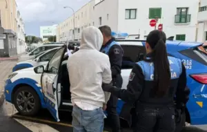 La Policía Local de Arrecife interviene en un intento de ocupación ilegal de una vivienda y detiene a dos personas