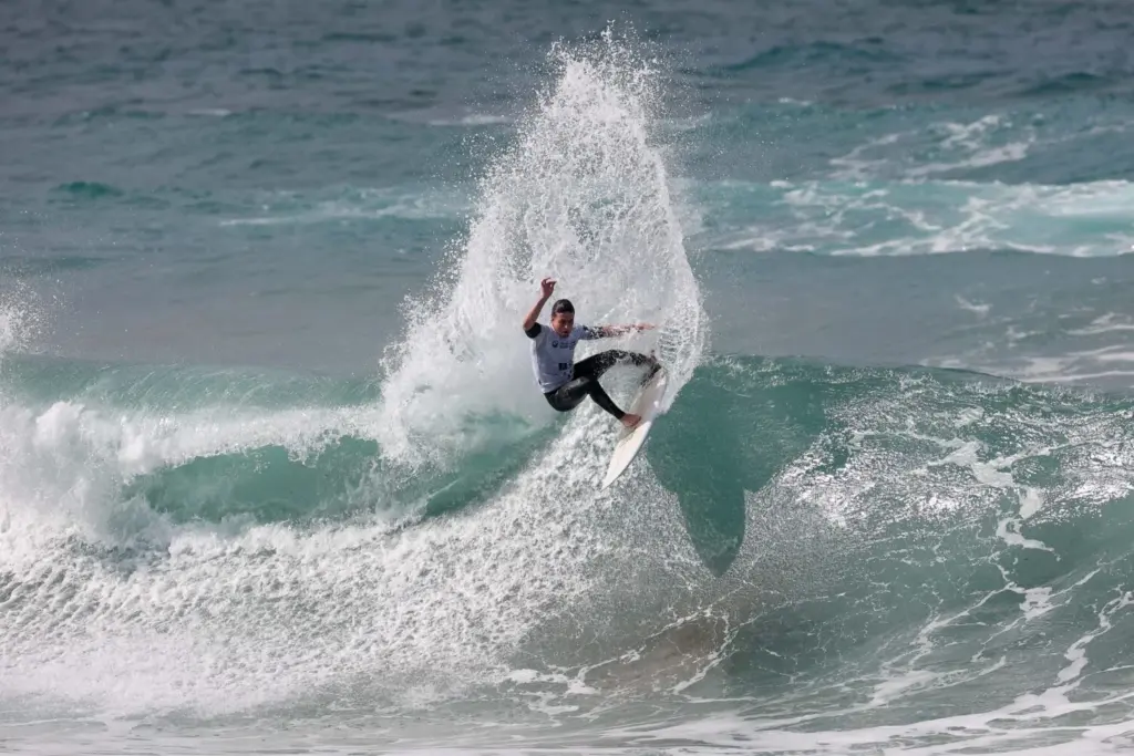El canario Luis Díaz se proclama campeón de la Liga PRO Surfing.es 2025