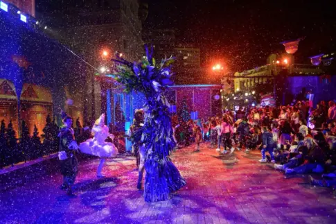 Un espectáculo navideño inmersivo en la fachada del Cabildo de Tenerife