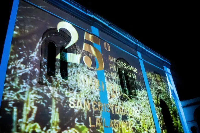 El acto convirtió la piedra en relato vivo, mostrando la evolución arquitectónica de la Catedral y celebrando la condición de La Laguna como única ciudad de Canarias